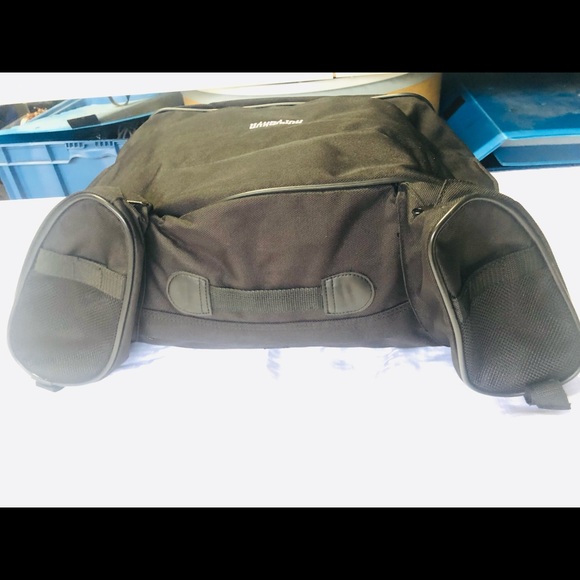 KURYAKYN Hitchhiker Black Luggage Trunk Rack Bag For Your Motorcycle - Picture 6 of 11